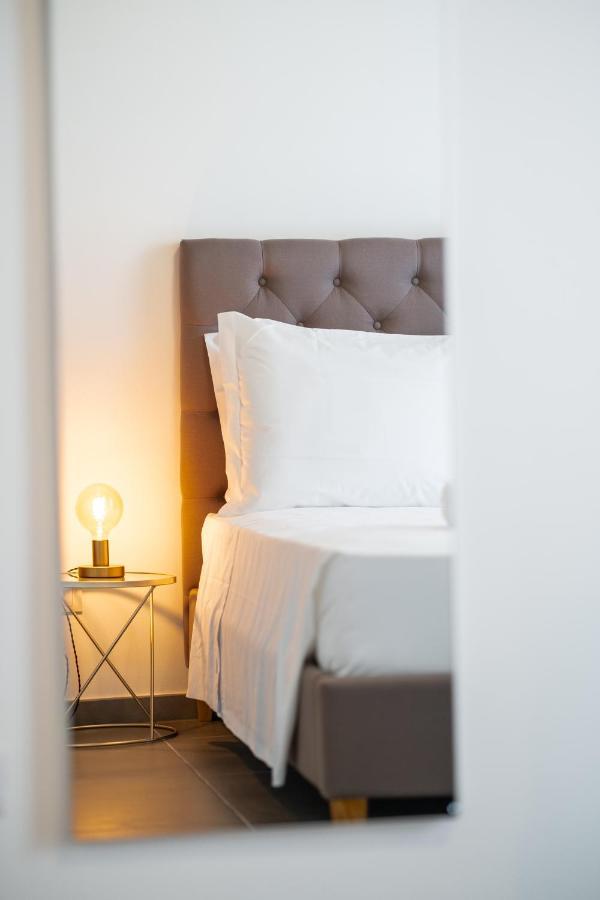 Porta Nuova Luxury Apartments ตูริน ภายนอก รูปภาพ